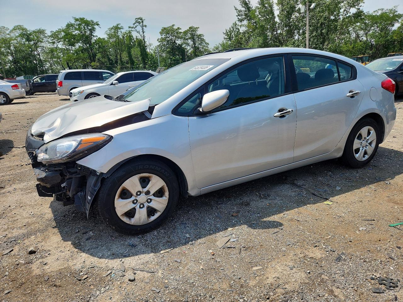2016 KIA FORTE GL (Middle-Low Grade)