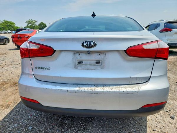 2016 KIA FORTE GL (Middle-Low Grade)