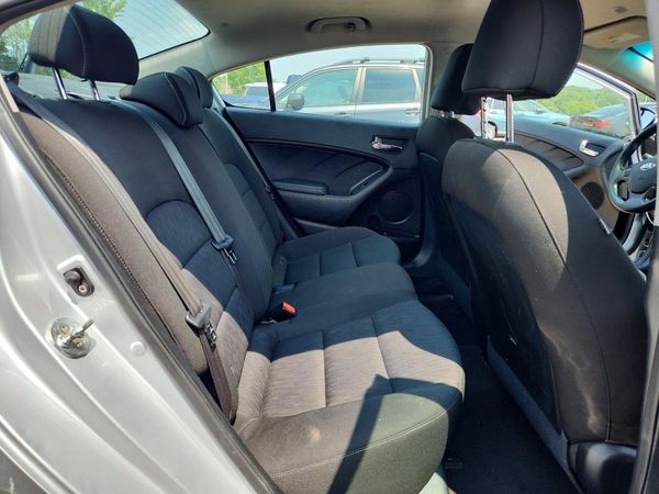 2016 KIA FORTE GL (Middle-Low Grade)