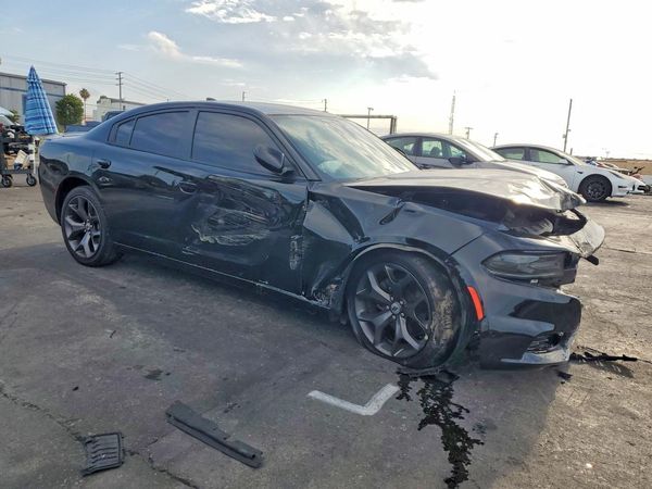 2019 DODGE CHARGER SXT