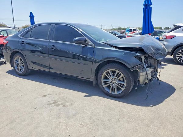 2015 TOYOTA CAMRY