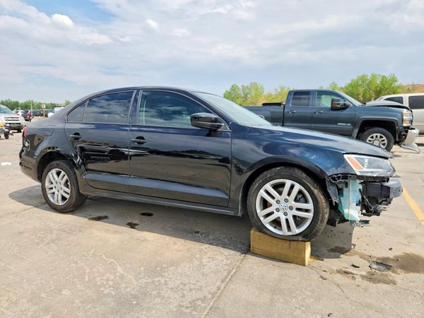 2018 VOLKSWAGEN JETTA