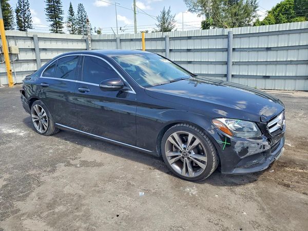 2017 MERCEDES-BENZ C C300
