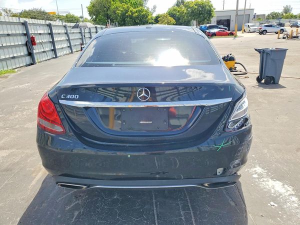 2017 MERCEDES-BENZ C C300