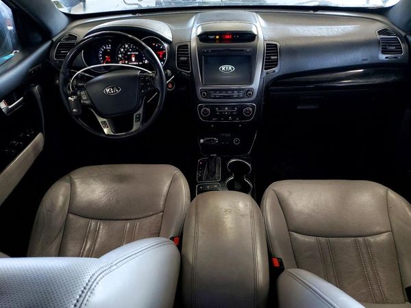 2014 KIA SORENTO