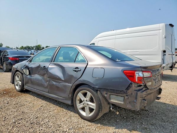 2014 TOYOTA CAMRY