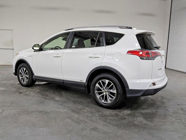 2018 TOYOTA RAV4 LE Plus/XLE