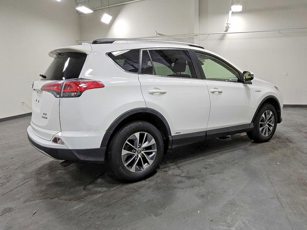 2018 TOYOTA RAV4 LE Plus/XLE