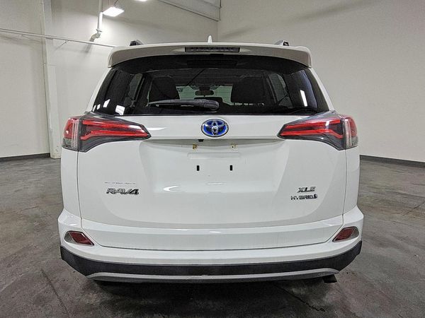 2018 TOYOTA RAV4 LE Plus/XLE