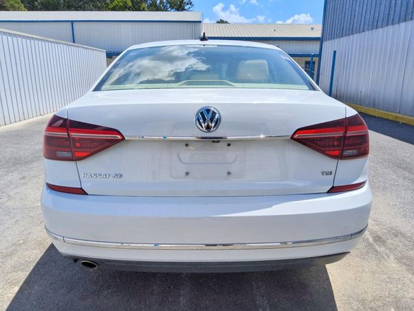 2018 VOLKSWAGEN PASSAT SE, SE w/ Technology — DIRR