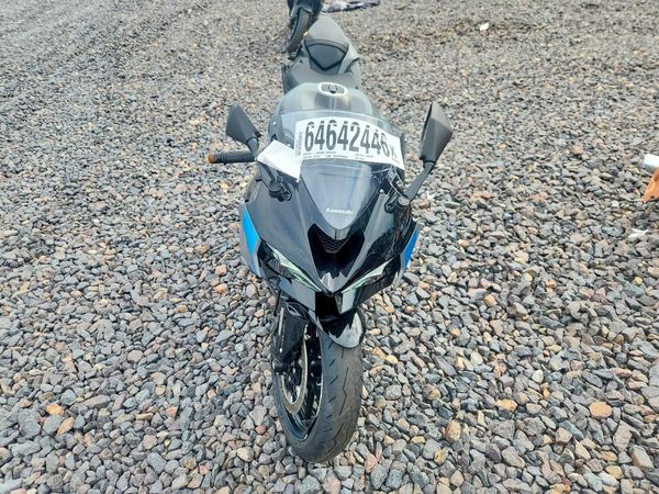2025 KAWASAKI ZX636