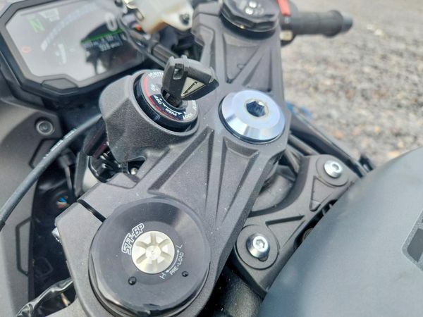 2025 KAWASAKI ZX636