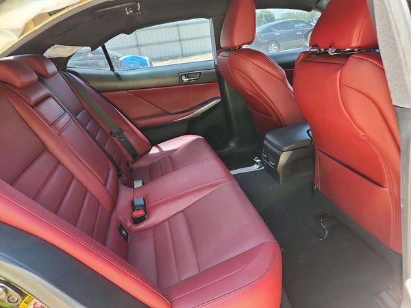 2015 LEXUS IS