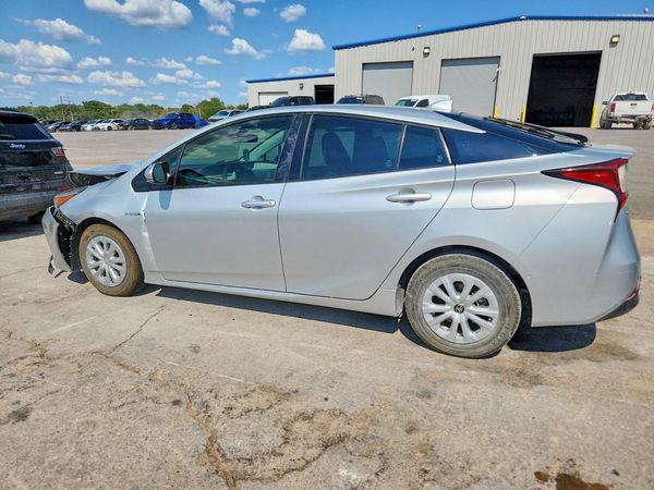 2020 TOYOTA PRIUS