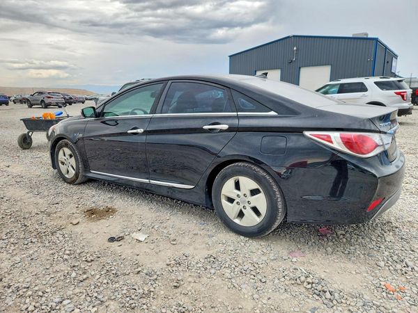 2012 HYUNDAI SONATA Middle level