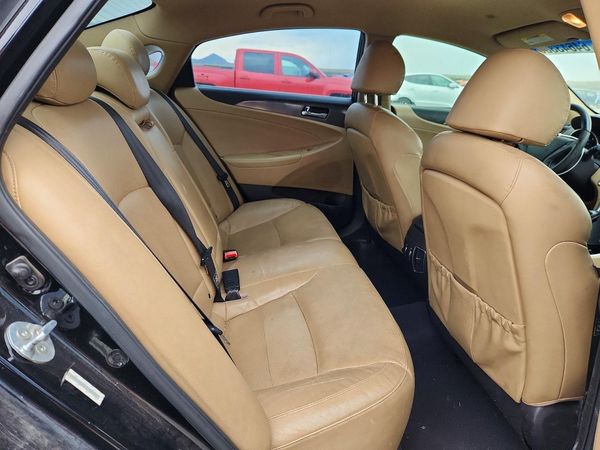 2012 HYUNDAI SONATA Middle level