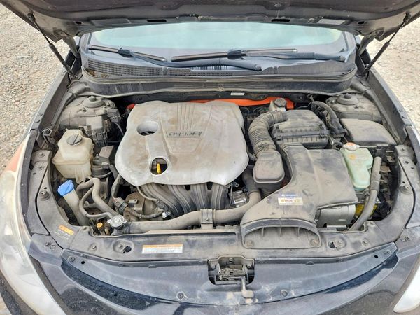 2012 HYUNDAI SONATA Middle level
