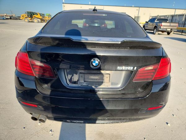 2016 BMW 528