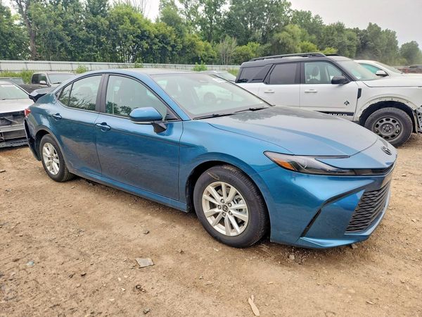2025 TOYOTA CAMRY