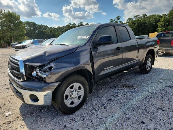 2013 TOYOTA TUNDRA