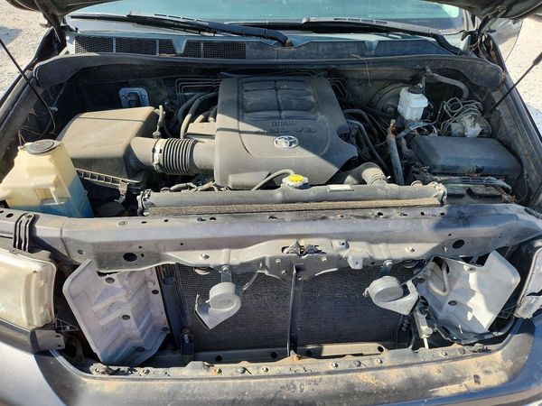 2013 TOYOTA TUNDRA SR5
