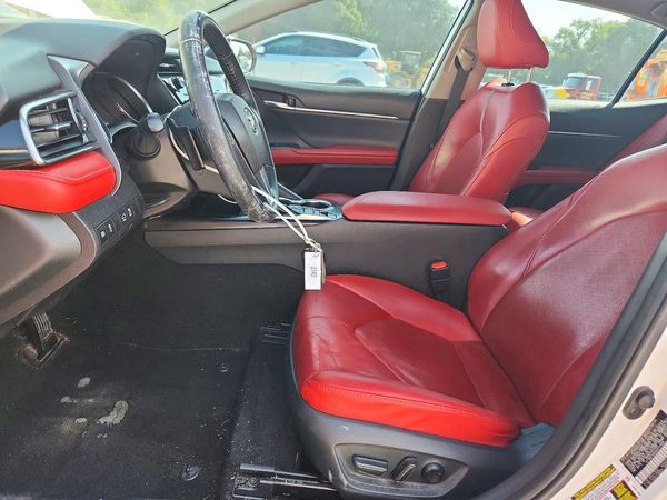2019 TOYOTA CAMRY