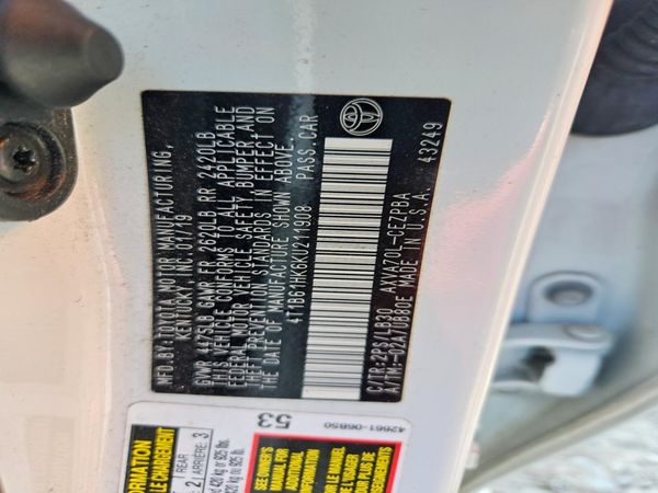 2019 TOYOTA CAMRY