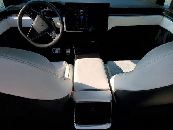 2023 TESLA MODEL X
