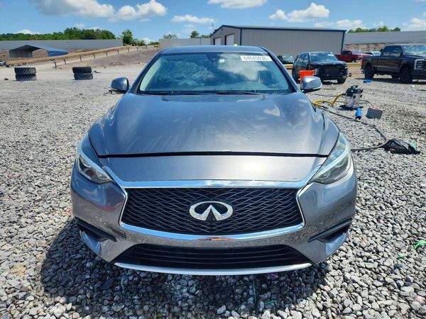 2017 INFINITI QX30