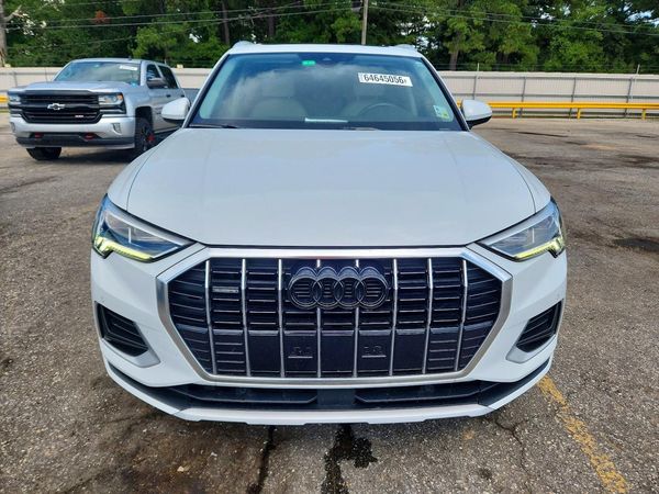 2020 AUDI Q3 quattro Premium Plus