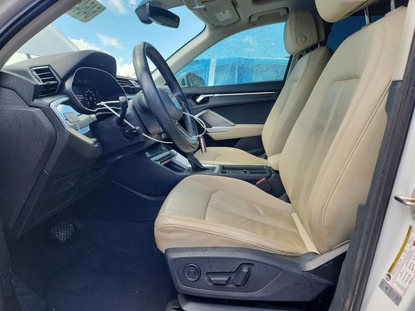 2020 AUDI Q3 quattro Premium Plus