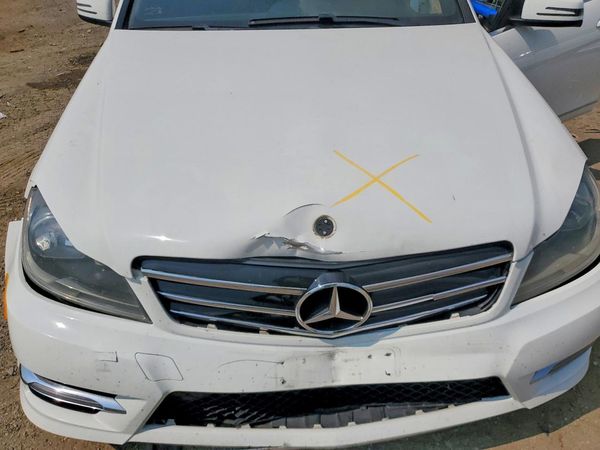 2014 MERCEDES-BENZ C C300 4 MATIC
