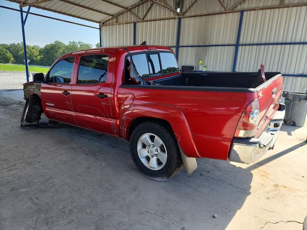 2015 TOYOTA TACOMA Delux Grade