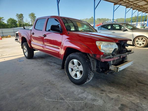 2015 TOYOTA TACOMA Delux Grade