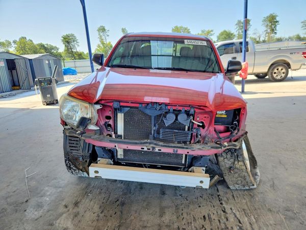 2015 TOYOTA TACOMA Delux Grade