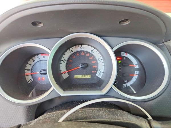 2015 TOYOTA TACOMA Delux Grade