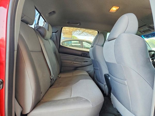 2015 TOYOTA TACOMA Delux Grade
