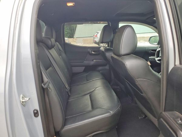2018 TOYOTA TACOMA