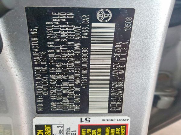 2018 TOYOTA CAMRY