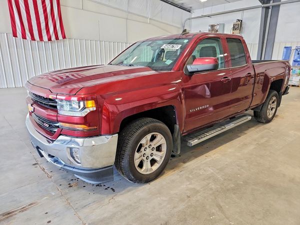 2017 CHEVROLET SILVERADO LT