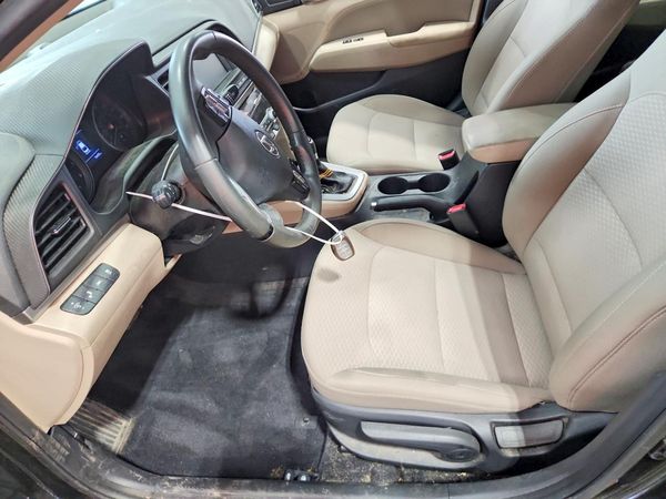 2020 HYUNDAI ELANTRA — DENT
