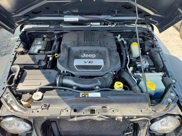 2016 JEEP WRANGLER UNLIMITED SPORT 4X4