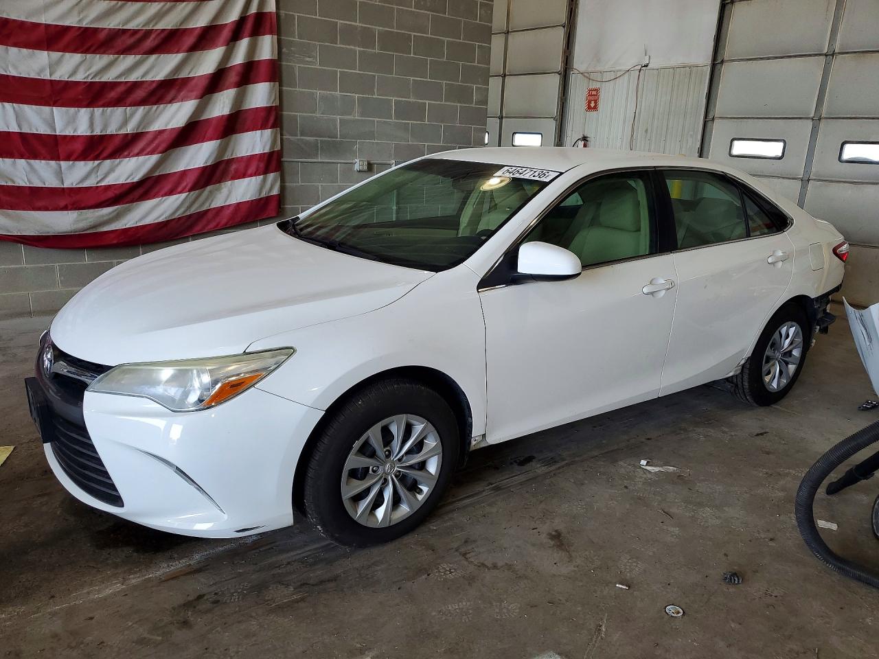 2015 TOYOTA CAMRY