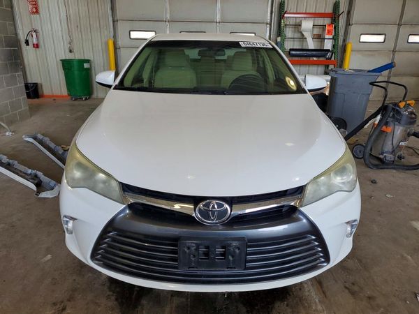 2015 TOYOTA CAMRY