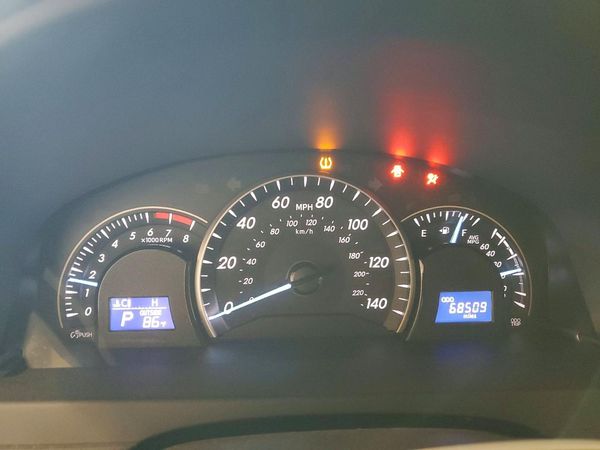 2015 TOYOTA CAMRY