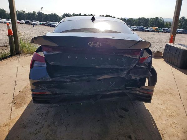 2023 HYUNDAI ELANTRA SEL w/Convenience Pkg