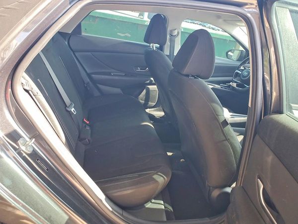 2023 HYUNDAI ELANTRA SEL w/Convenience Pkg