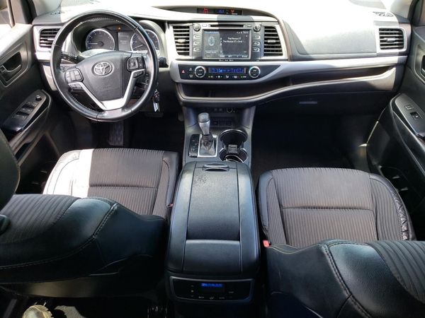 2018 TOYOTA HIGHLANDER