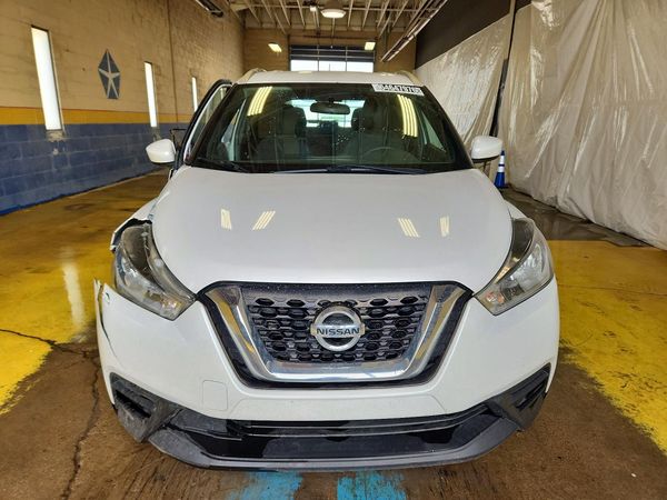 2019 NISSAN KICKS
