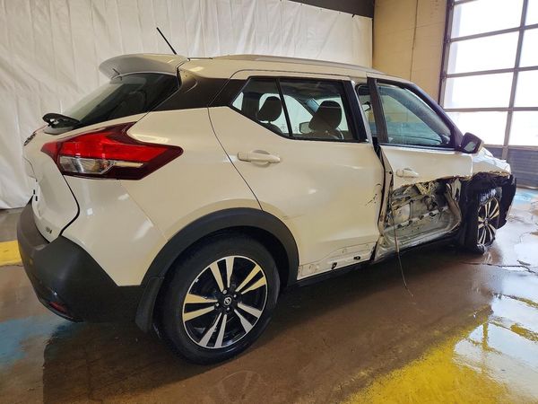 2019 NISSAN KICKS